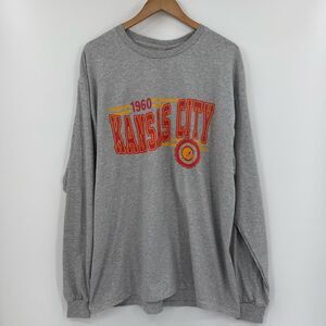 Kansas City Chiefs Football Retro Vintage Graphic Long Sleeve Tee in Grey | XL